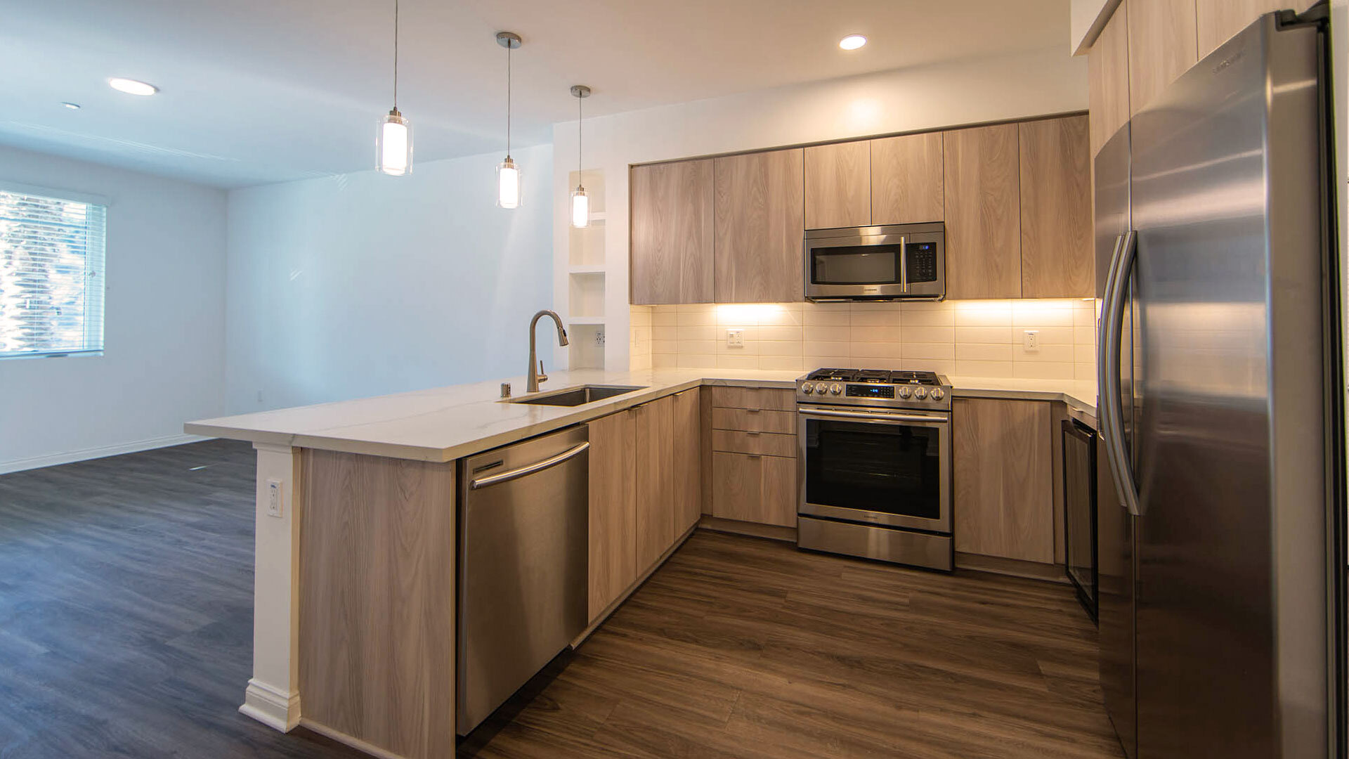 Vilara Uptown kitchen view