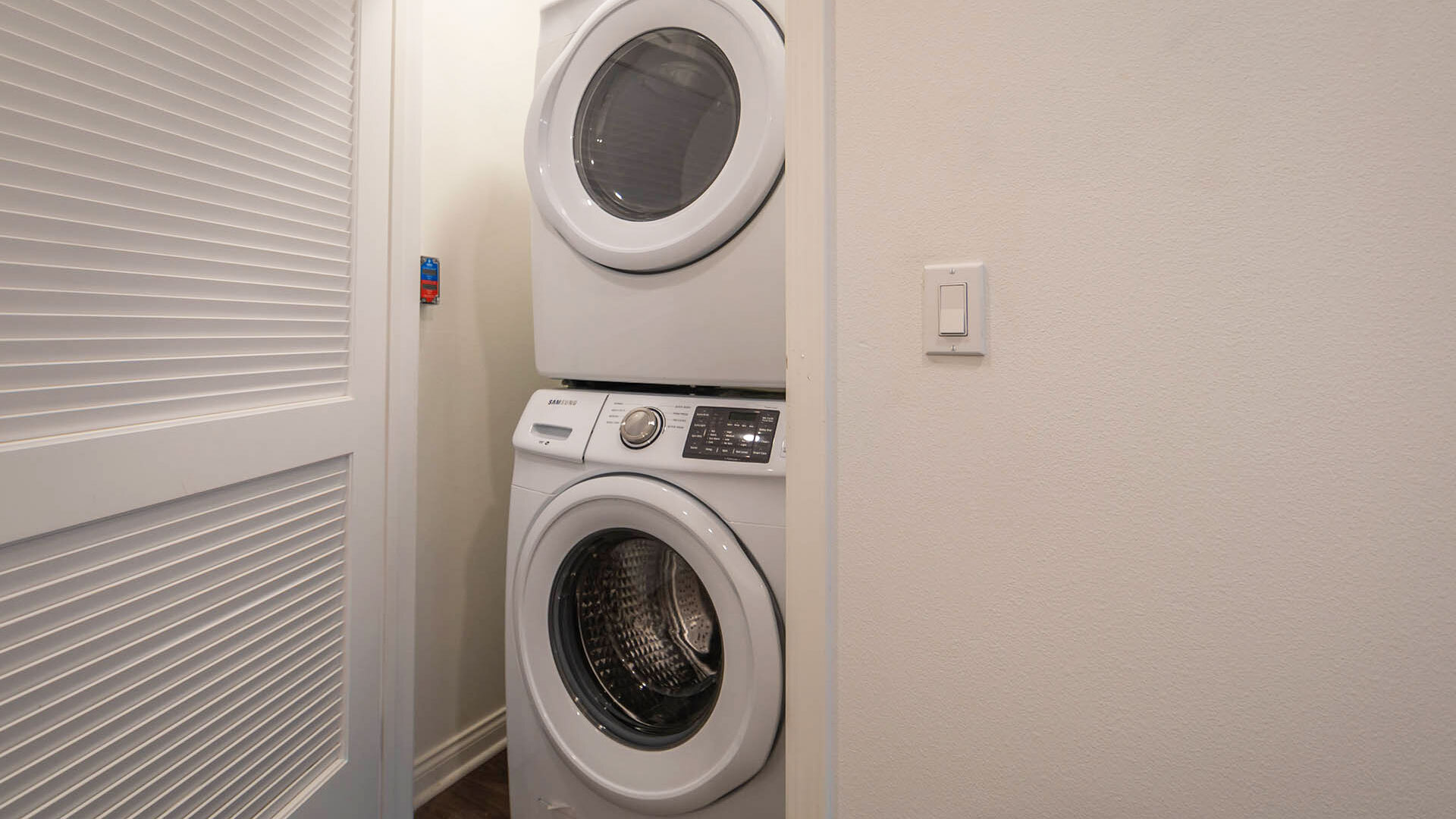 Vilara Uptown washer dryer